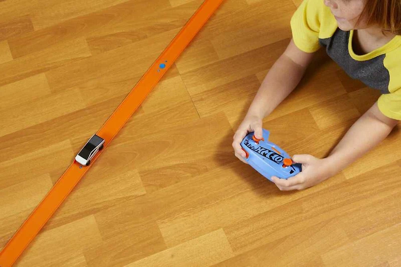 Hot Wheels Véhicule téléguidé 1:64 Rechargeable Cybertruck