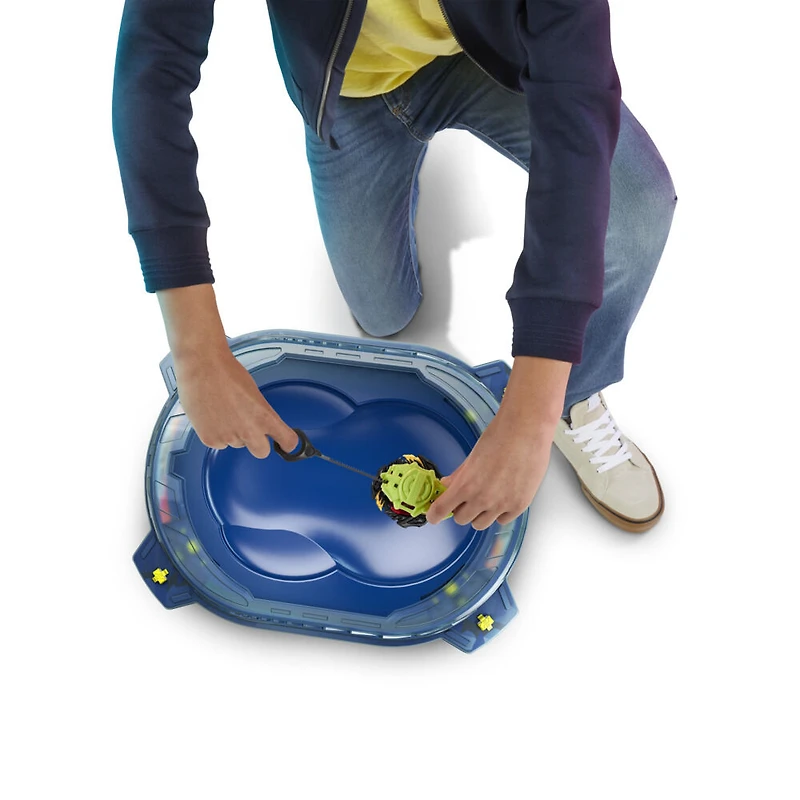 Beyblade Burst QuadStrike, set de combat Thunder Edge avec arène Beystadium, 2 toupies et 2 lanceurs