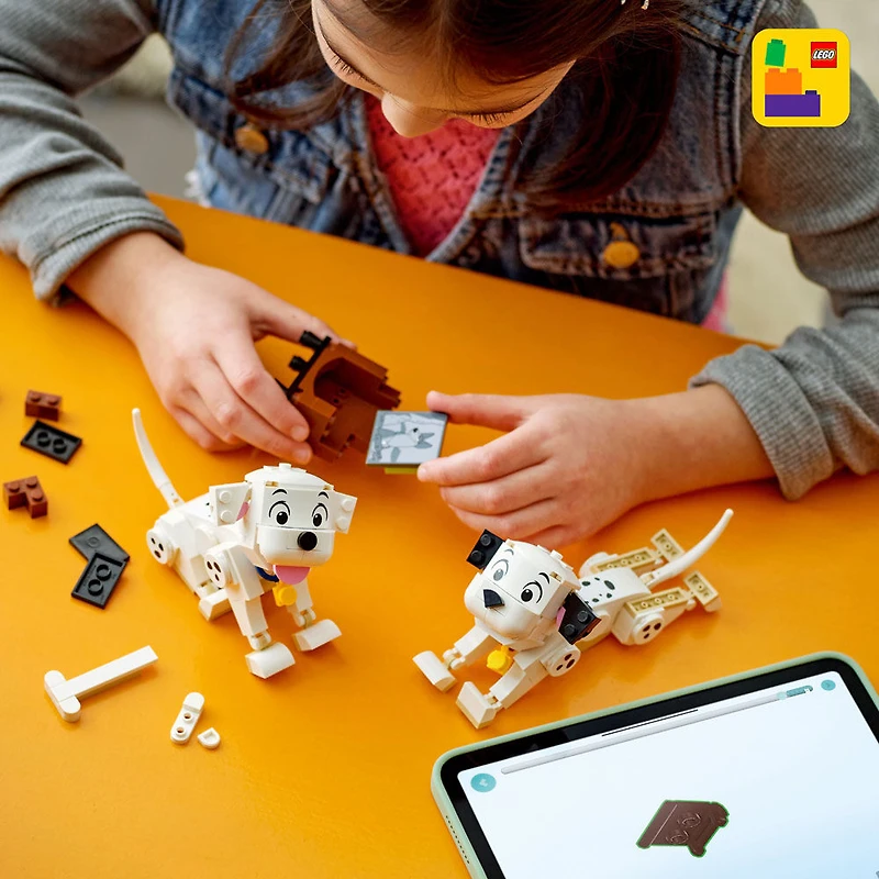 LEGO Disney Lucky et Penny, les Chiots des 101 Dalmatiens, Idée-Cadeau, Jouet de Construction pour Enfants 43271