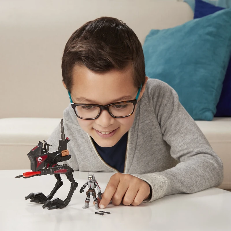 Star Wars Mission Fleet Expedition Class, Tech (Bad Batch), Embuscade en AT-RT, figurine de 6 cm avec véhicule