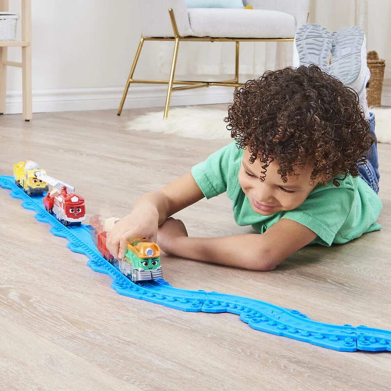 Mighty Express, Petit train Push and Go Fizz la fermière avec wagon de cargaison, jouets pour enfants à partir de 3 ans