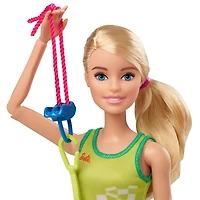 Barbie - Poupée Escaladeuse de compétition des Jeux olympiques de Tokyo 2020