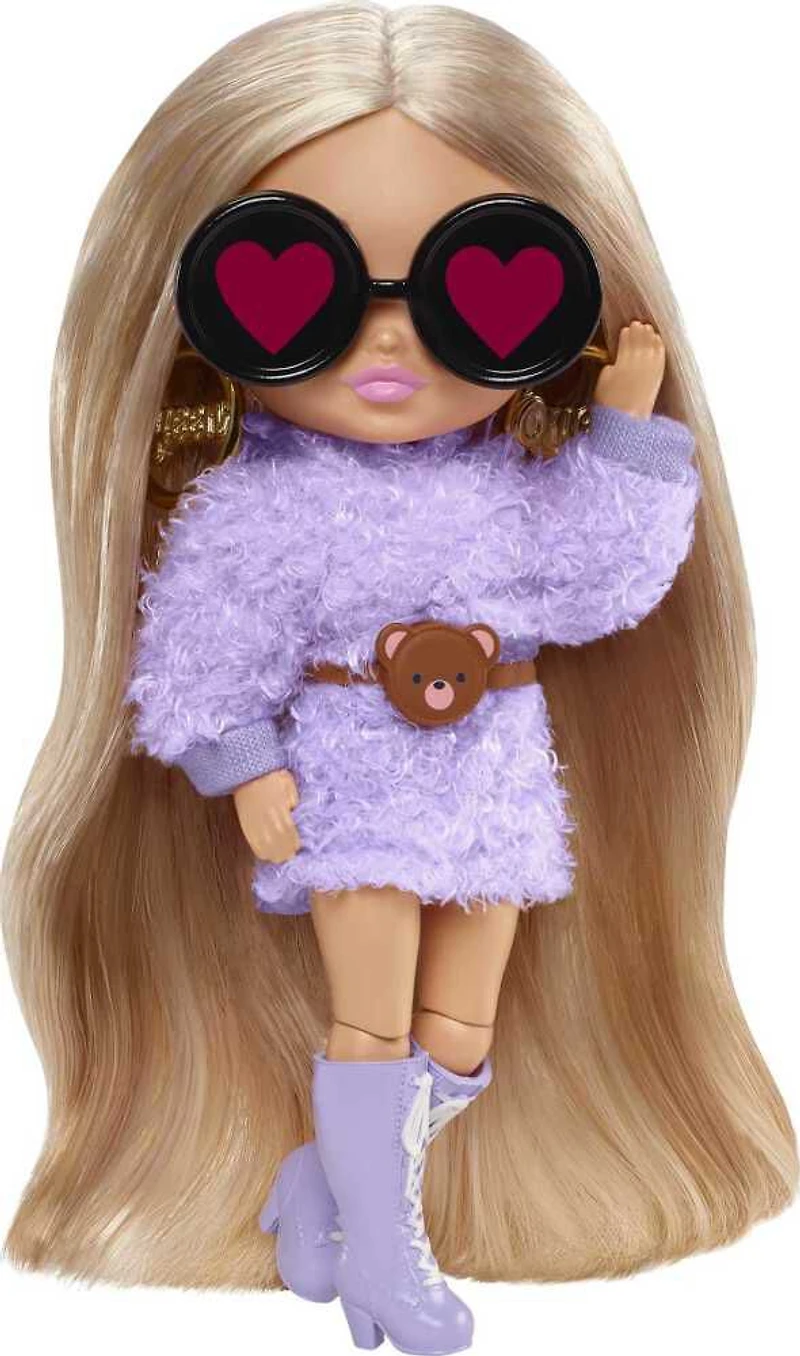 Barbie Extra Minis Doll #4 (5.5 in) in Fashion and Accessories, with Doll Stand