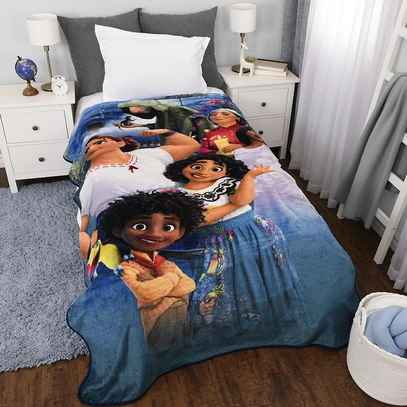 Couverture Surdimensionnée Polaire Disney Encanto pour Enfants (60 po x 90 po) 