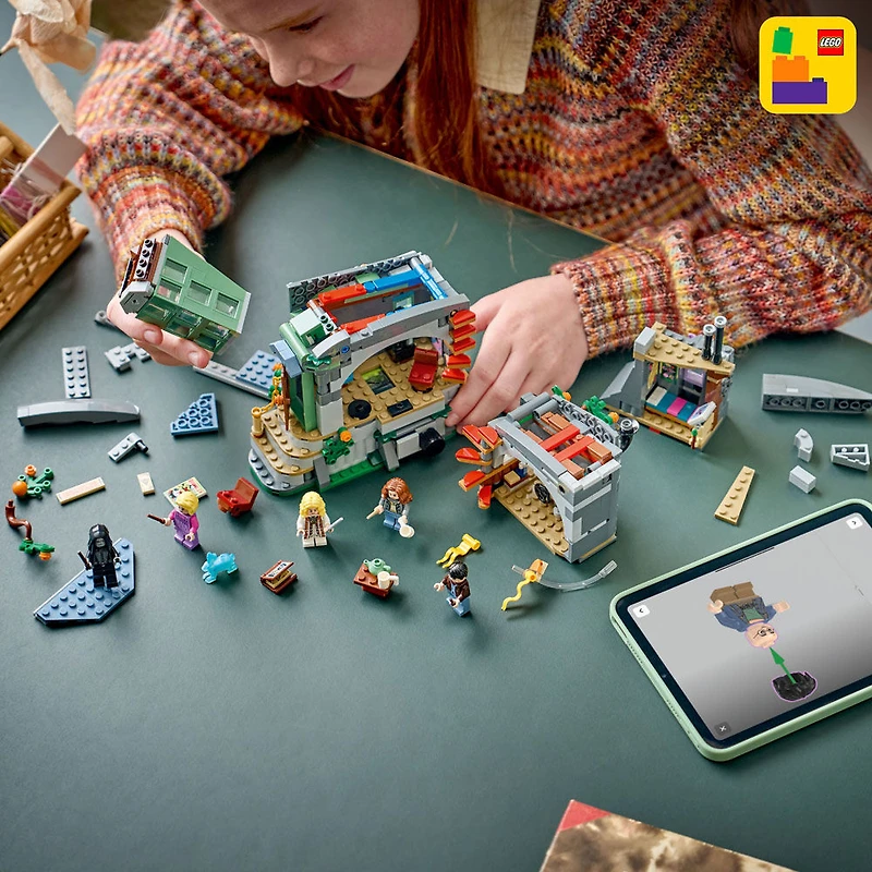 LEGO Harry Potter La Maison de Luna Lovegood, Jouet de Construction pour les Filles, les Garçons et les Amateurs de 10 Ans et Plus 76467