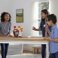 Deer Pong avec tête de chevreuil parlante et musique,   et