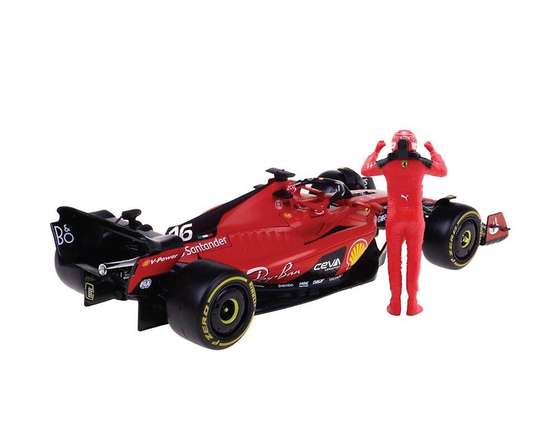 1/24 SFR Ferrari SF-23 avec figurine (2023)