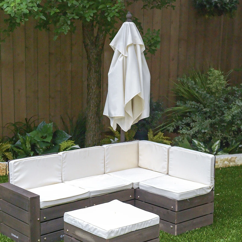 KidKraft - Ensemble modulaire extérieur en bois avec pouf, parasol et coussins, meubles de patio pour enfants, brun ours et beige