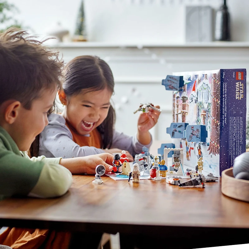 LEGO Star Wars Le calendrier de l'Avent 75340, Ensemble de jeux de construction amusant pour les enfants (329 pièces)