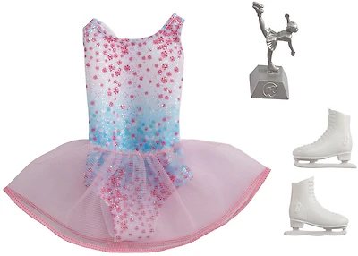 Coffret Tenue ​Barbie, vêtements de carrière de patineuse artistique pour la poupée Barbiecomprenant 1 costume, 1 paire de patins à glace et 1 trophée