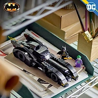 LEGO DC Batmobile : La poursuite de Batman contre le Joker 76224 Ensemble de construction (438 pièces)