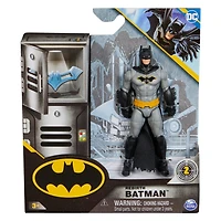 DC Comics, Figurine articulée Rebirth Batman avec 2 accessoires mystère, 10 cm