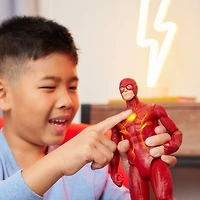 DC Comics, Figurine articulée Speed Force The Flash de 30,5 cm, lumières et plus de effets sonores