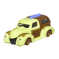 Hot Wheels Disney 100 Finding Nemo Crush Character Car, 1:64 Scale