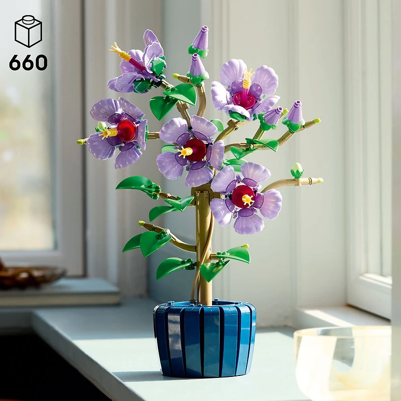 LEGO Botanicals L'Hibiscus, Ensemble pour Adultes, Décor Floral avec Pot de Fleurs Bleu 10372