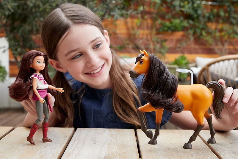 Spirit: l'indomptable -Poupée Lucky et son cheval Spirit