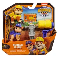 Rubble & Crew, Rubble and Mix Action Figures Set, with 3 oz of Kinetic Build-It Sand and 2 Hand Held Building Toys
