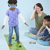 Don't Step in It! Game with Animal Moves Spinner - English Version