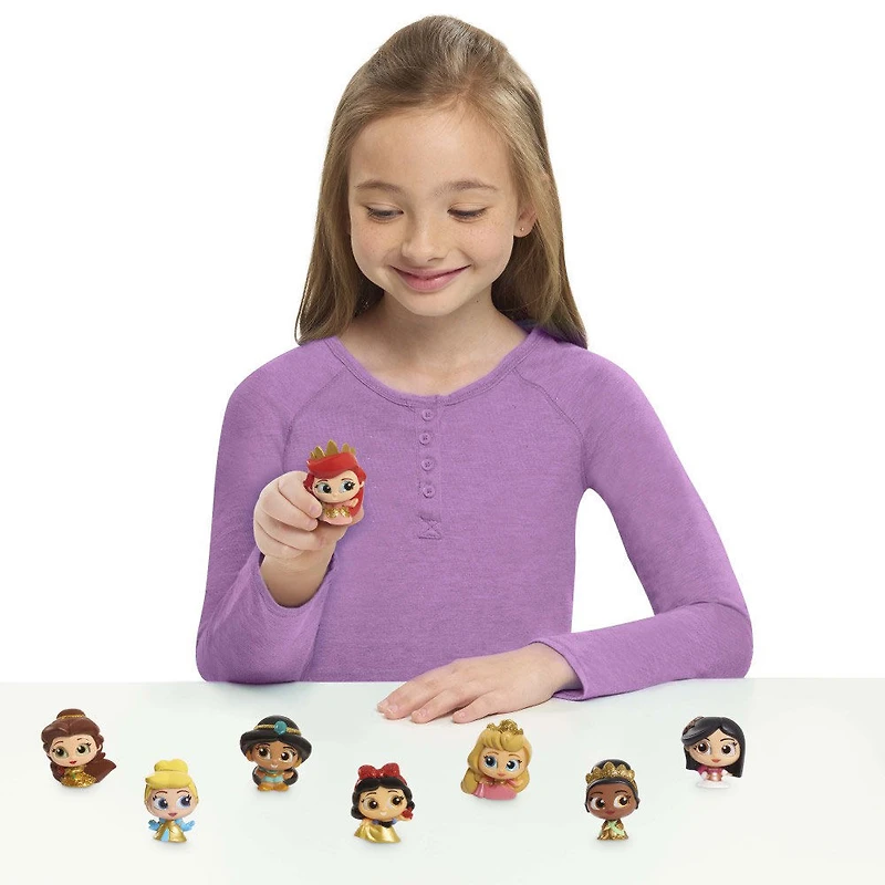 Disney Doorables Glitter et Gold Princess Collection Peek, Inclut 8 Mini Figurines Exclusive, Les Styles Peuvent Varier
