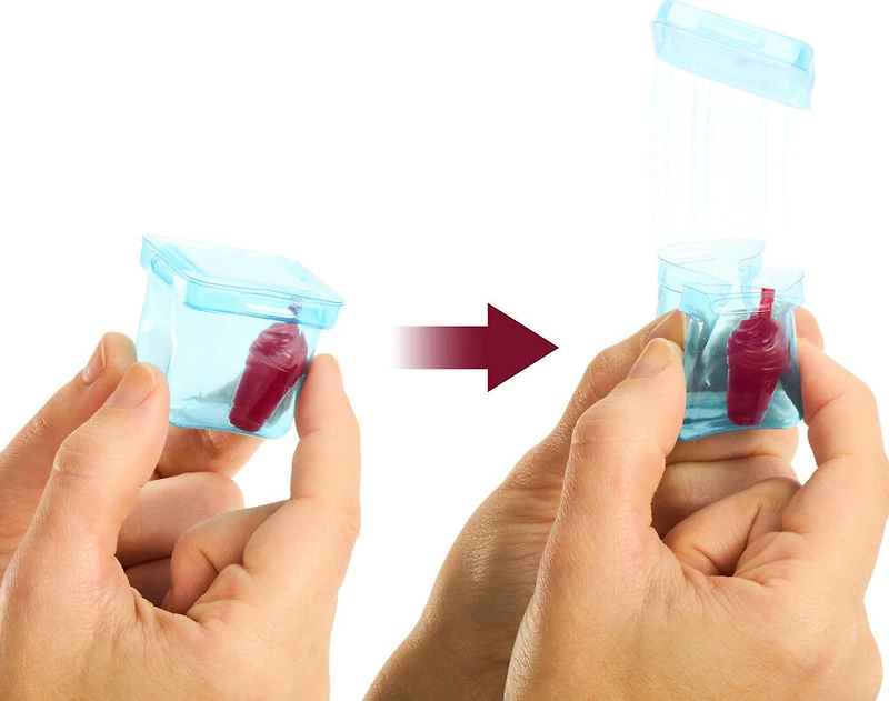 Barbie Pop Reveal Poupée de la série Fruit, thème cocktail à la pastèque avec 8 surprises dont 1 animal de compagnie et des accessoires, slime, parfum et changement de couleur