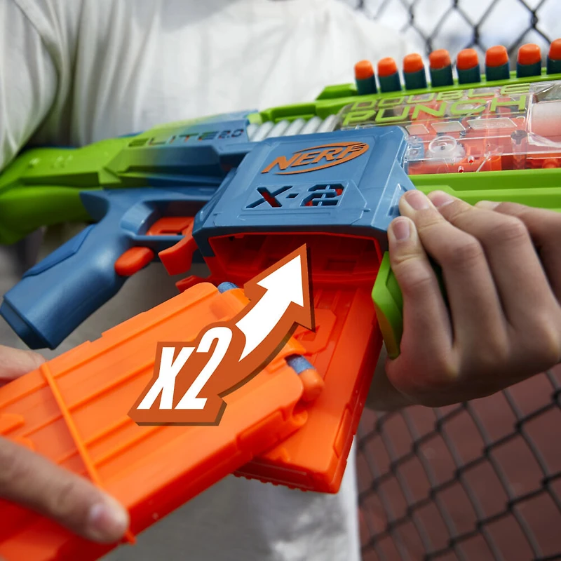 Nerf Elite 2.0, blaster Double Punch, 50 fléchettes Elite, 2 chargeurs 10 fléchettes, blaster motorisé