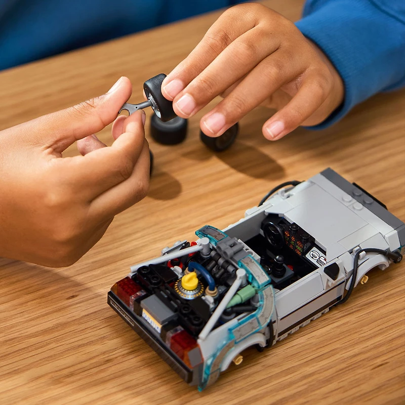 LEGO Speed Champions La Machine à Voyager dans le Temps de Retour vers le Futur, Ensemble de Voiture à Construire, 77256