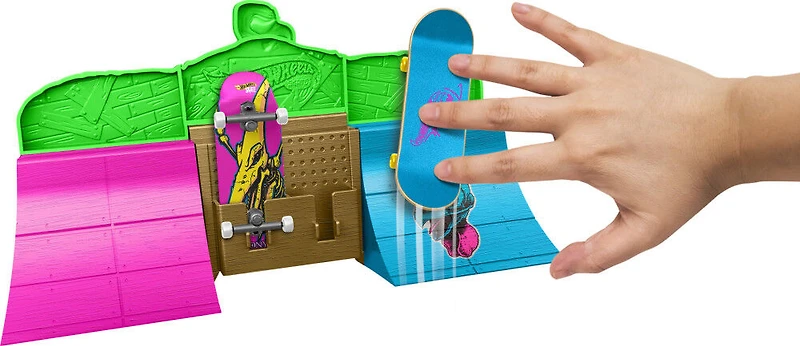 Hot Wheels -Skate -Planchodrome QG Hawk, 2 planches, 2 paires chauss.