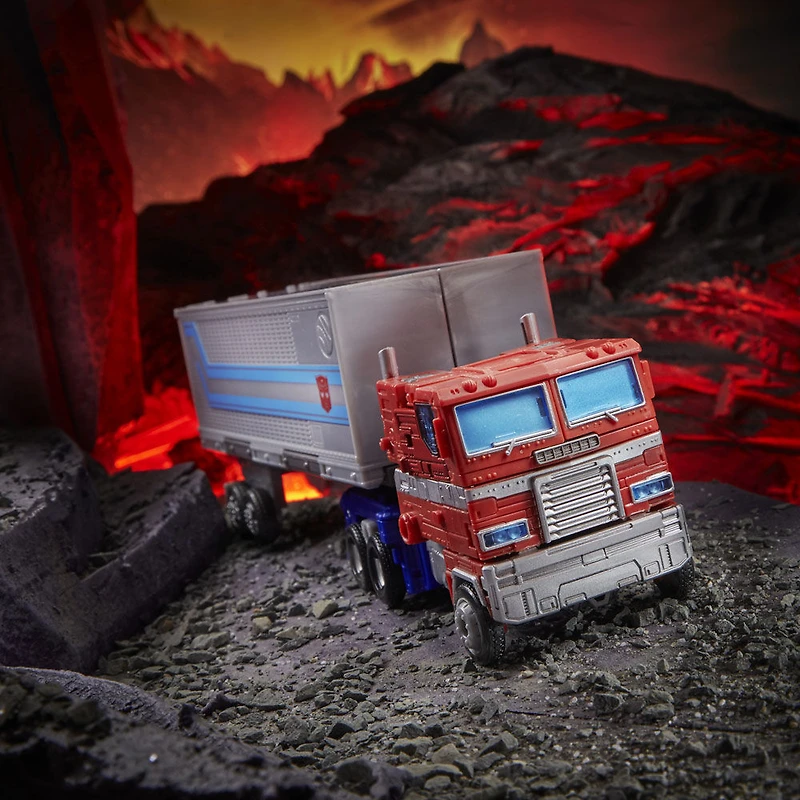 Transformers Kingdom - WFC-K11 Optimus Prime Leader