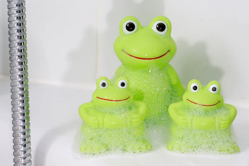 Famille de grenouilles Play 'n' Splash de Vital Baby - 3 pièces