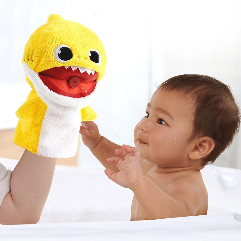 Marionnettes jet d'eau-bébé requin