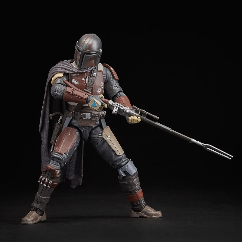 Star Wars The Black Series, The Mandalorian figurine articulée de 15 cm.