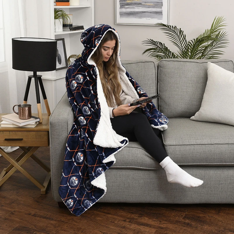 Couverture à capuche des Oilers d'Edmonton de la LNH (50 x 70 po)