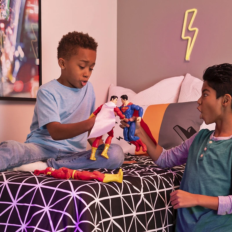 DC Comics, Figurine articulée CYBORG de 30 cm