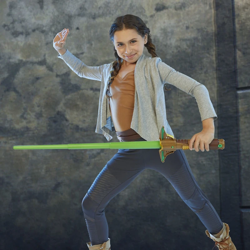 Star Wars Lightsaber Forge, Sabre laser de Yoda à lame verte extensible, jouet de déguisement personnalisable