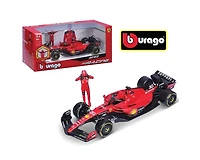 1/24 SFR Ferrari SF-23 avec figurine (2023)