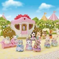 Calico Critters Royal Princess Set, Dollhouse Playset with 5 Collectible Figures and Accessories