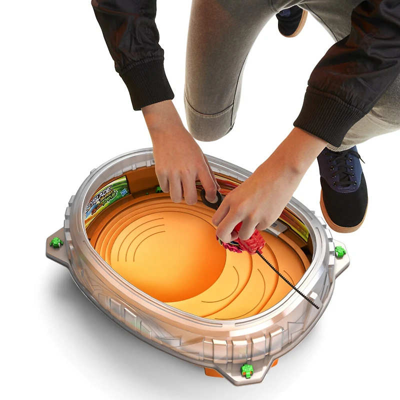 Beyblade Burst QuadDrive Set de combat Cosmic Vector, avec arène Beystadium