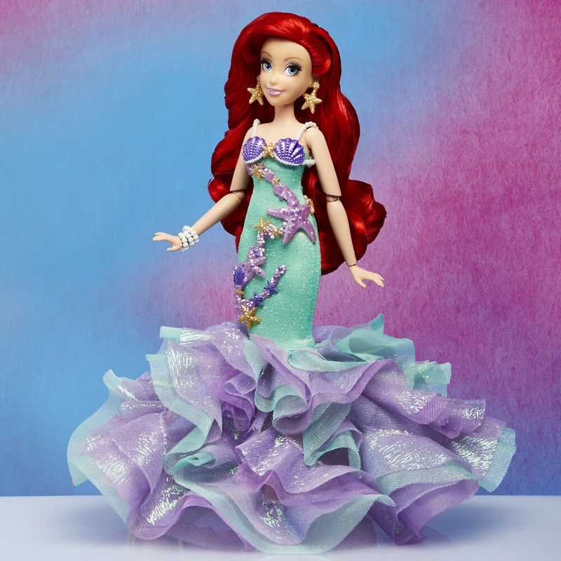 Disney Princesses Style Series poupée mannequin Ariel, poupée de collection Deluxe avec accessoires