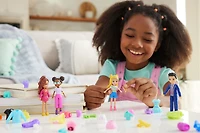 Polly Pocket Sparkle Cove Adventure Fashion Pack Playset with 4 Dolls and 45+ Total Pieces