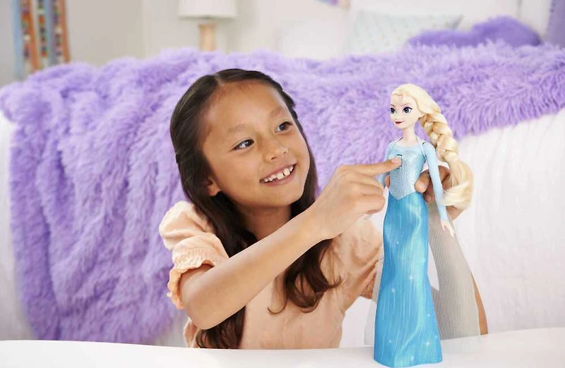 Disney-La Reine des Neiges-Elsa Poupée Chantante " Libérée, délivrée " Version Francaise