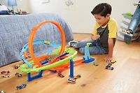 Hot Wheels - Action - Défi Boucle Cyclone, véhicule à l'échelle 1:64
