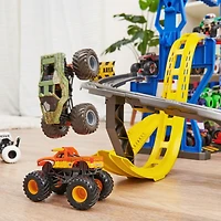 Coffret de jeu et rangement Monster Jam Garage avec monster truck Grave Digger exclusif, lumières et sons