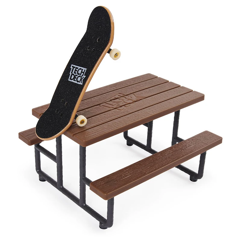 Tech Deck, Street Hits, Blind Skateboards Fingerboard with Picnic Table Obstacle