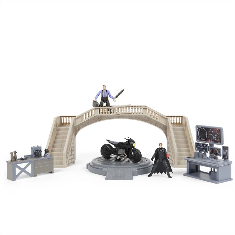 DC Comics, Batman Batcave with Exclusive Batman and Penguin Action Figures and Batcycle