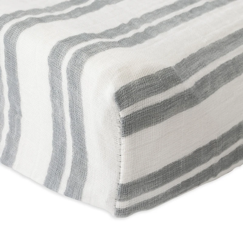 Housse de Matelas à Langer en Mousseline de Coton Red Rover - Grey Double Stripe - Notre exclusivité