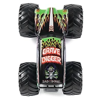Monster Jam, Monster trucks en métal moulé Grave Digger Vs. Avenger officiels, échelle 1:64