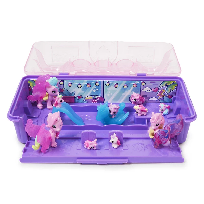 Hatchimals CollEGGtibles, Coffret Famille de licornes avec décor surprise, 10 personnages et 2 accessoires