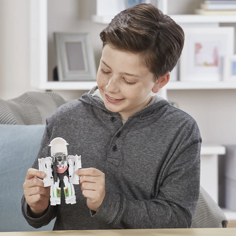 Transformers Toys Cyberverse Action Attackers 1-Step Changer Wheeljack Action Figure