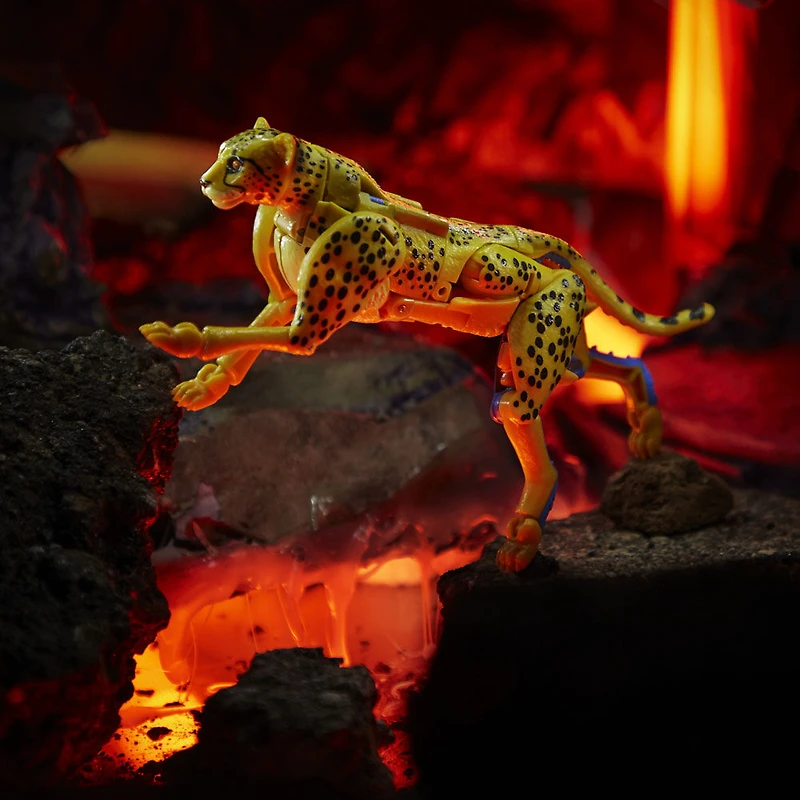 Transformers figurine WFC-K4 Cheetor Deluxe