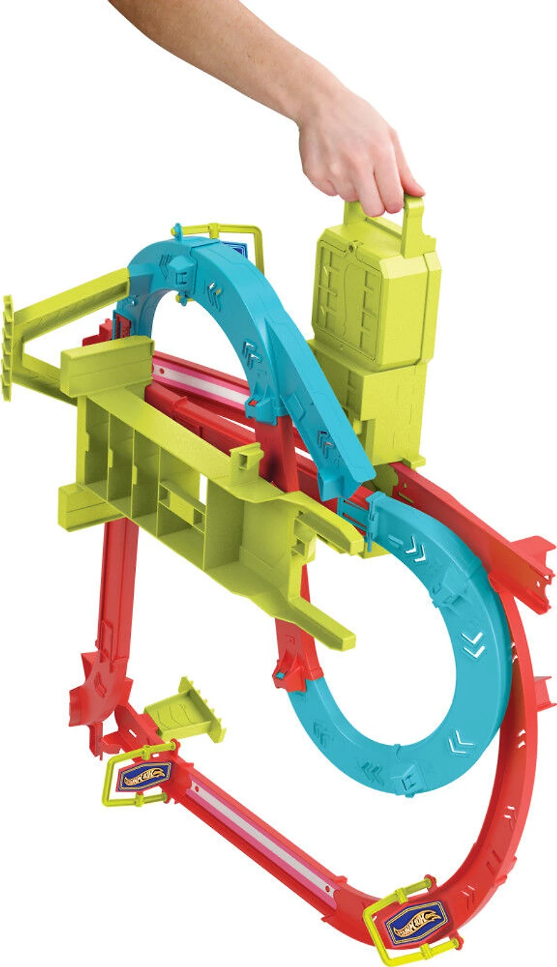 Hot Wheels Track Set, Neon Speeders Skyscraper Speed Circuit with 1 Hot Wheels Car